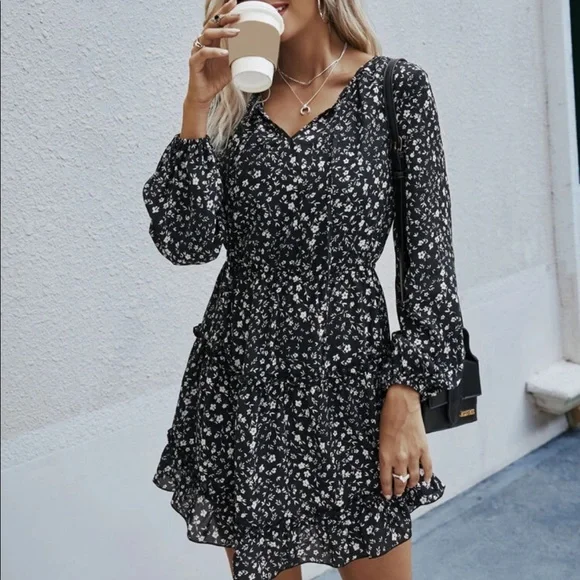 Boho apricot floral print tie neck mini dress - Picture 11 of 12